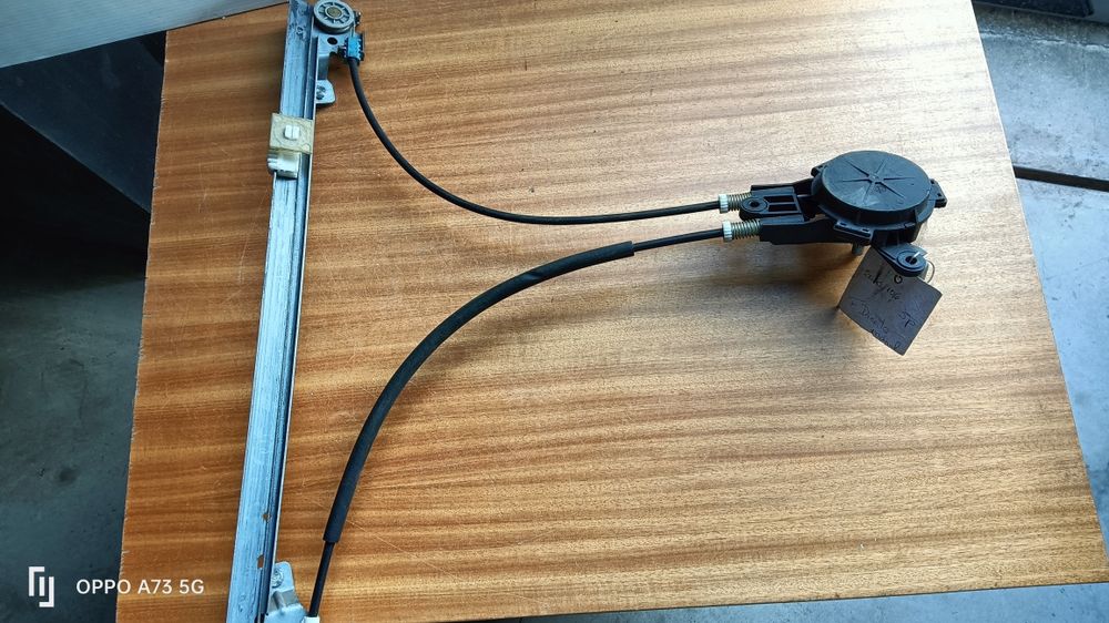 Elevador de vidro Peugeot 106 / citroen saxo