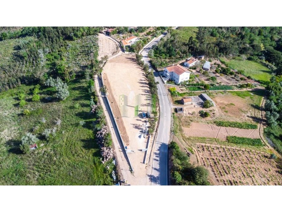 Venda de Terreno com projeto aprovado para moradia térrea — Montemor-O-Velho E Gatões, Coimbra