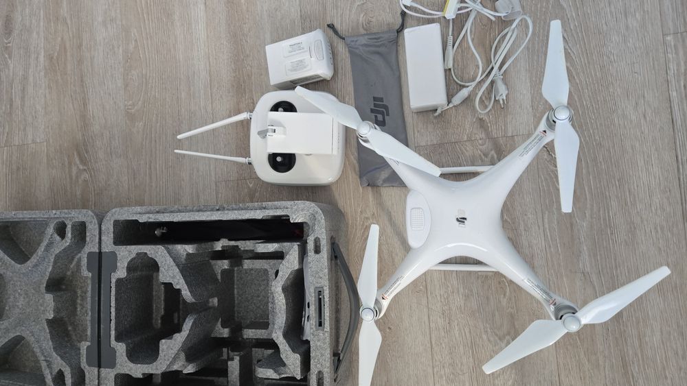 Dron dji phantom 4 2 baterie,4k akcesoria