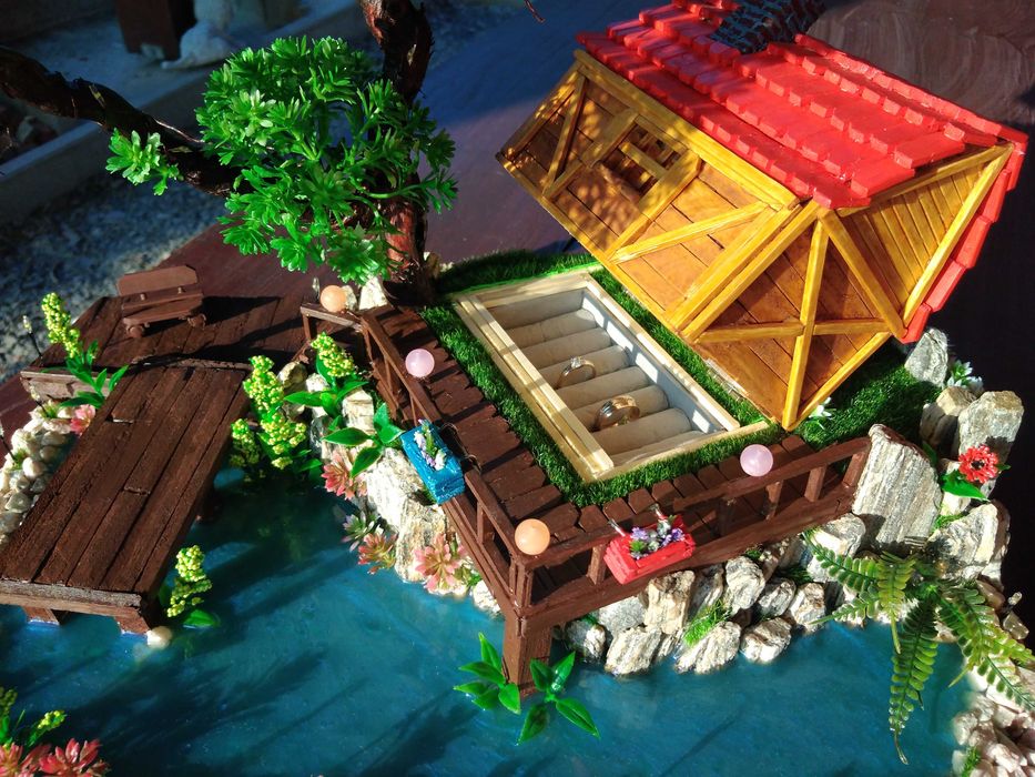 Rękodzieło Lampko-szkatułka "Domek nad stawem"