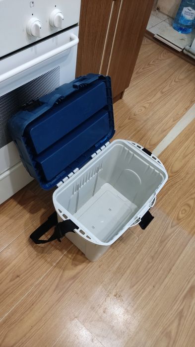 Вмісткий Рибацький ящик