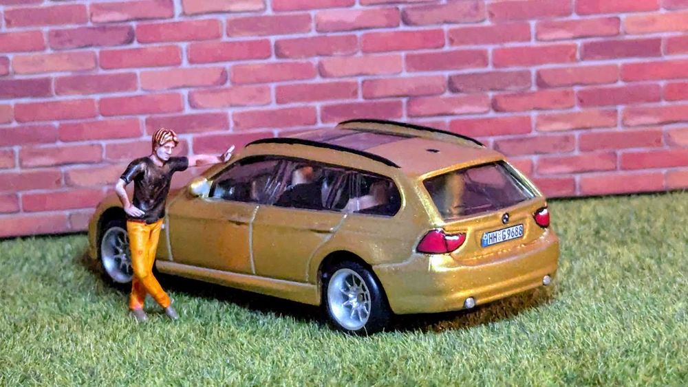 Matchbox 2012 BMW 3 Series Touring Pearl Gold Custom