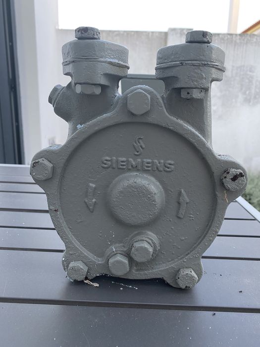 Bomba Siemens Trifásica