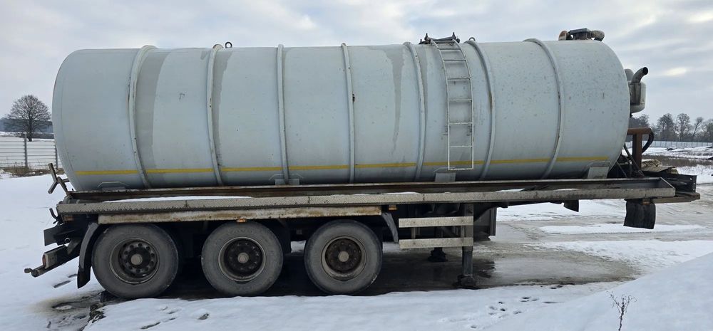 Krone SD  Naczepa cysterna asenizacyjna
