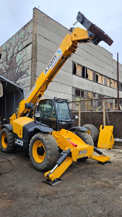 Продам навантажувач телескопічний JCB 540-135 2014 року.