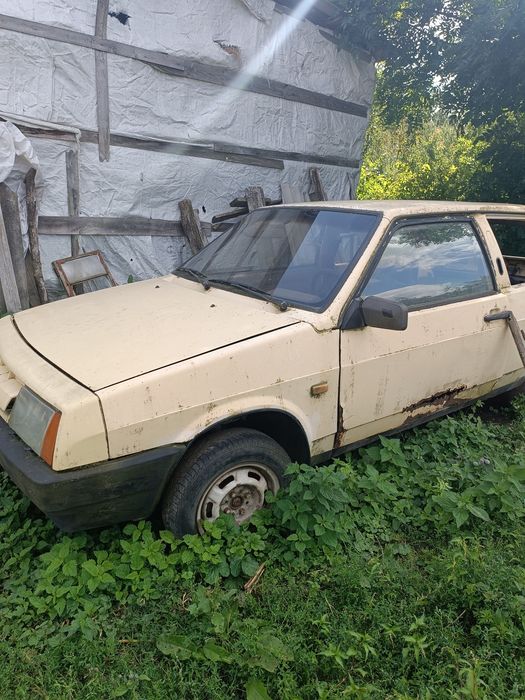 продам ВАЗ-2108 потребує ремонт