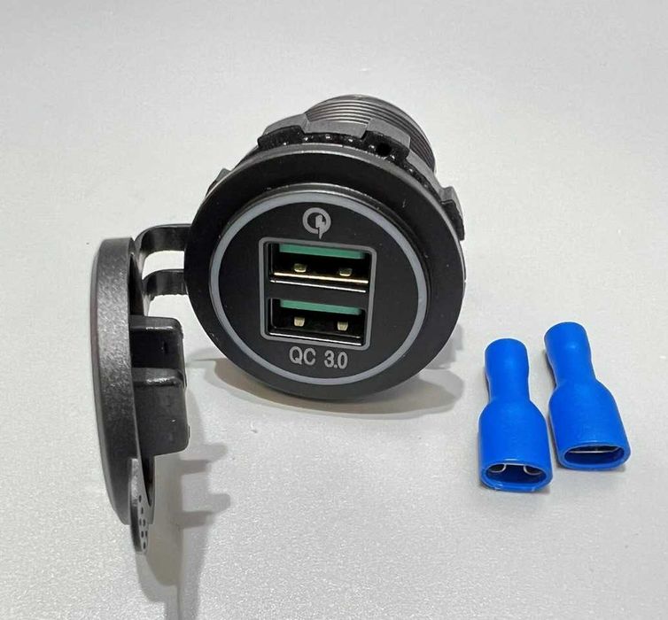Автомобильная USB зарядка врезная, USB разъем на 2 USB 12-24В, QC 3.0