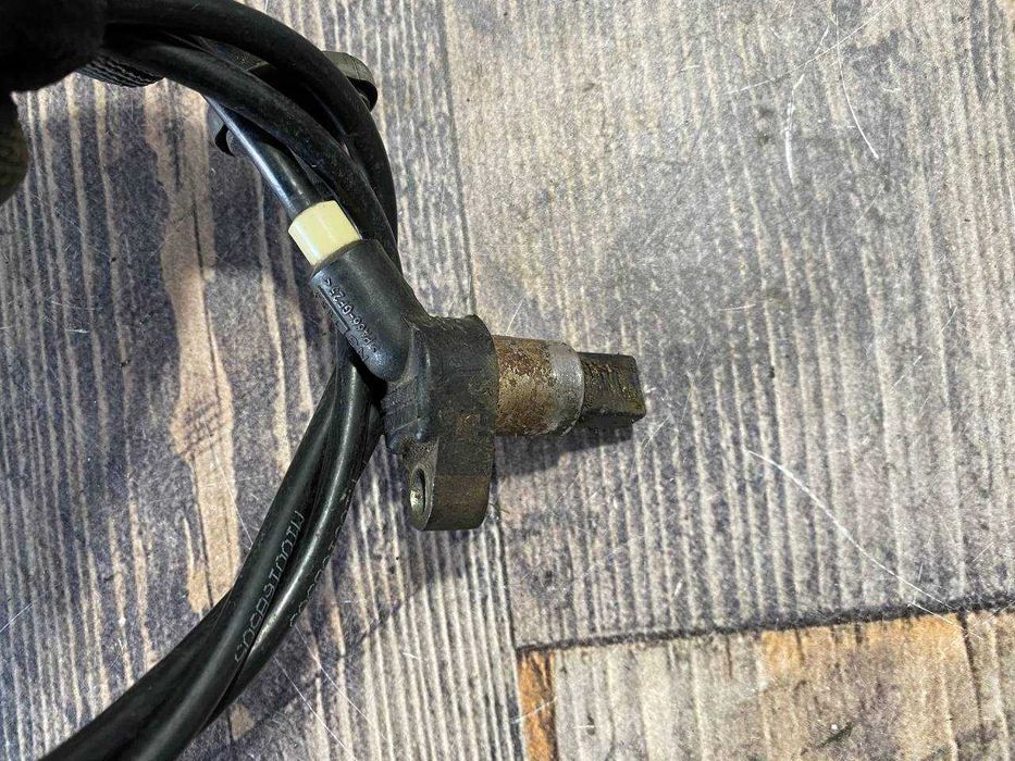 Датчик АБС ABS передній / задній Audi 80 B3 B4 / Audi 100 C3 C4 A6 C4 4410327070 / 072119251