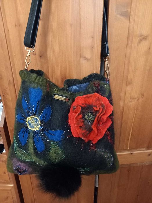 Torba ręcznie robiona z filcu