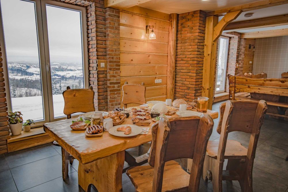 Noclegi ( 28 m-c), jacuzzi, stodoła ,domek grilowy, org.  imprez