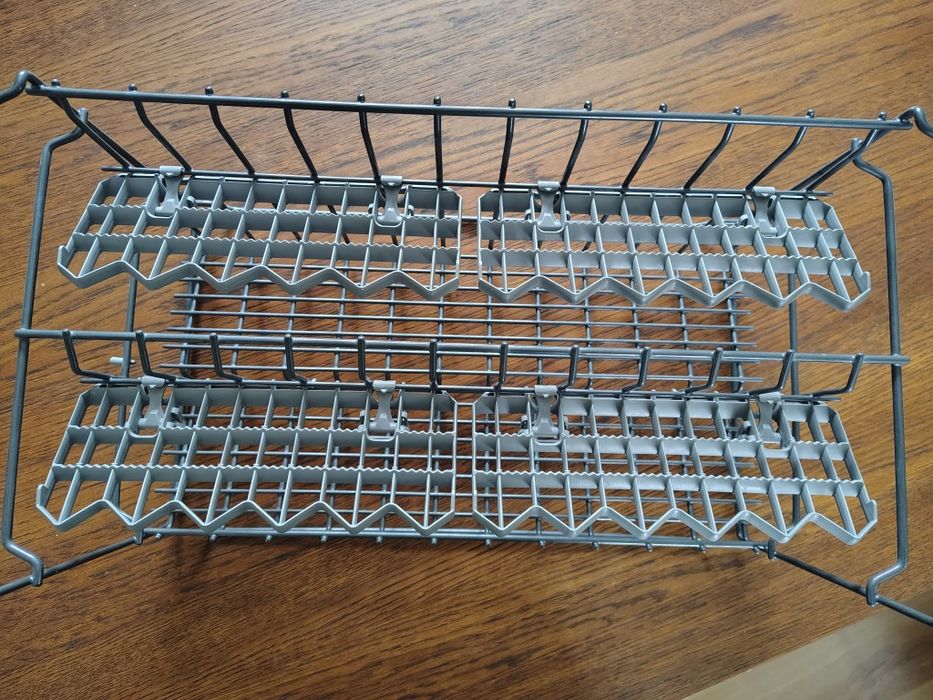 Dodatkowa półka do zmywarki na kieliszki i filiżanki