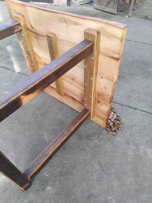 Банкетний столик з натурального дерева | Ручна робота