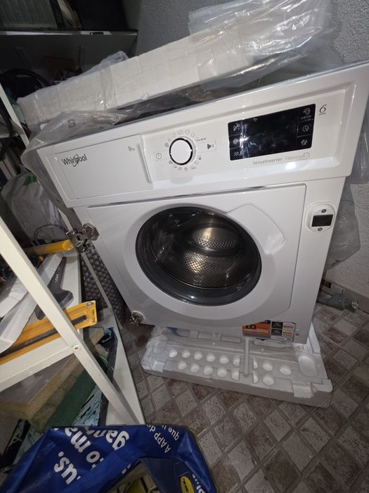 Wirhpool máquina de lavar 8Kg .Nova, zona Lisboa