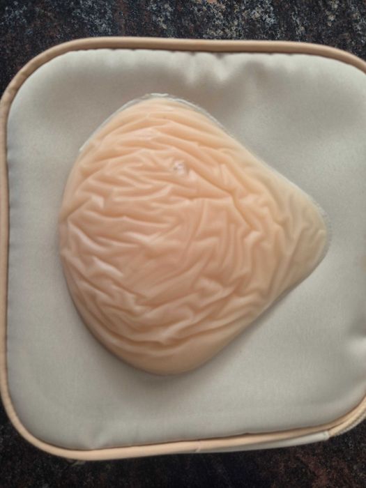 Proteza piersi Amoena