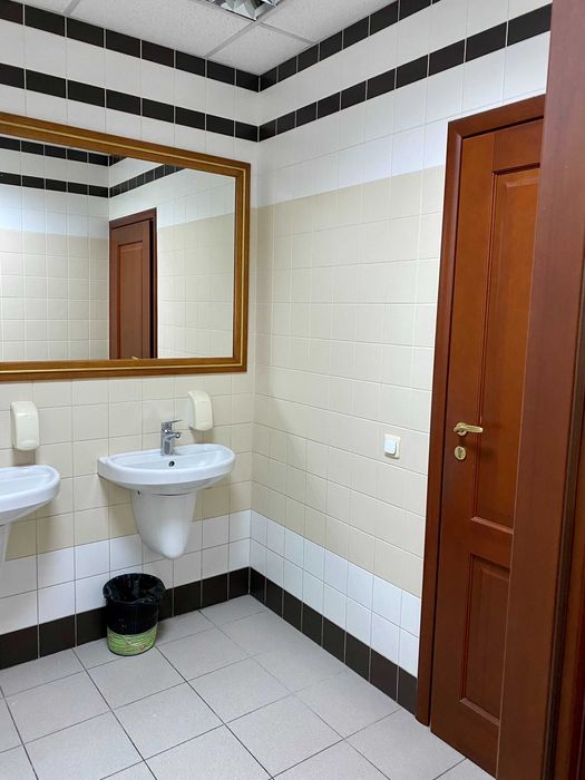 Офіс в БЦ на Подолі, 44 м.кв. Власник