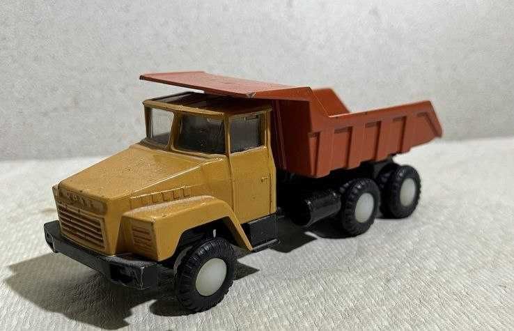 Модель автомобиля КрАЗ