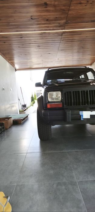 Jeep Cherokee XJ raro