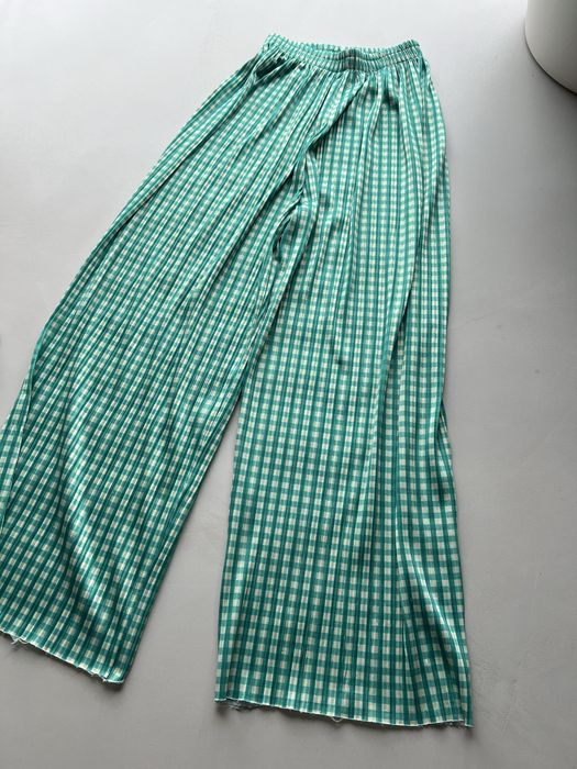 Elastyczne materiałowe spodnie w kratkę vintage