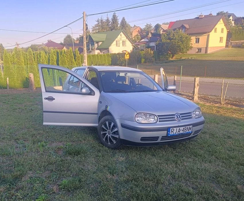 Volkswagen Golf 4 Doinwestowany