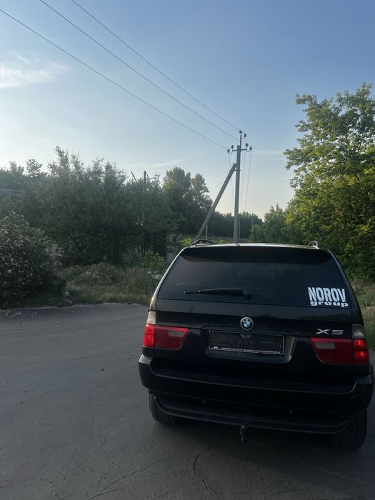 Х5 Е53 3.0 дизель Максимальна комплектація  На пружинах 2 комплекти резини