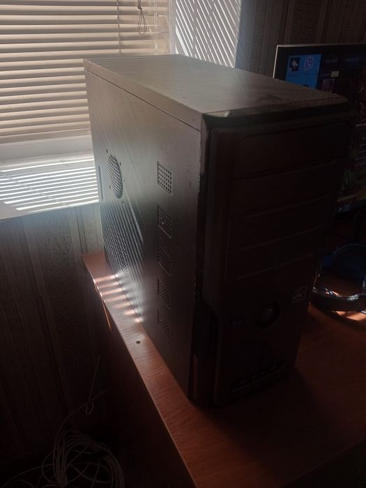 Пк intel i3 ,ssd 120,hdd 500,16 gb ram,rx 550 4gb