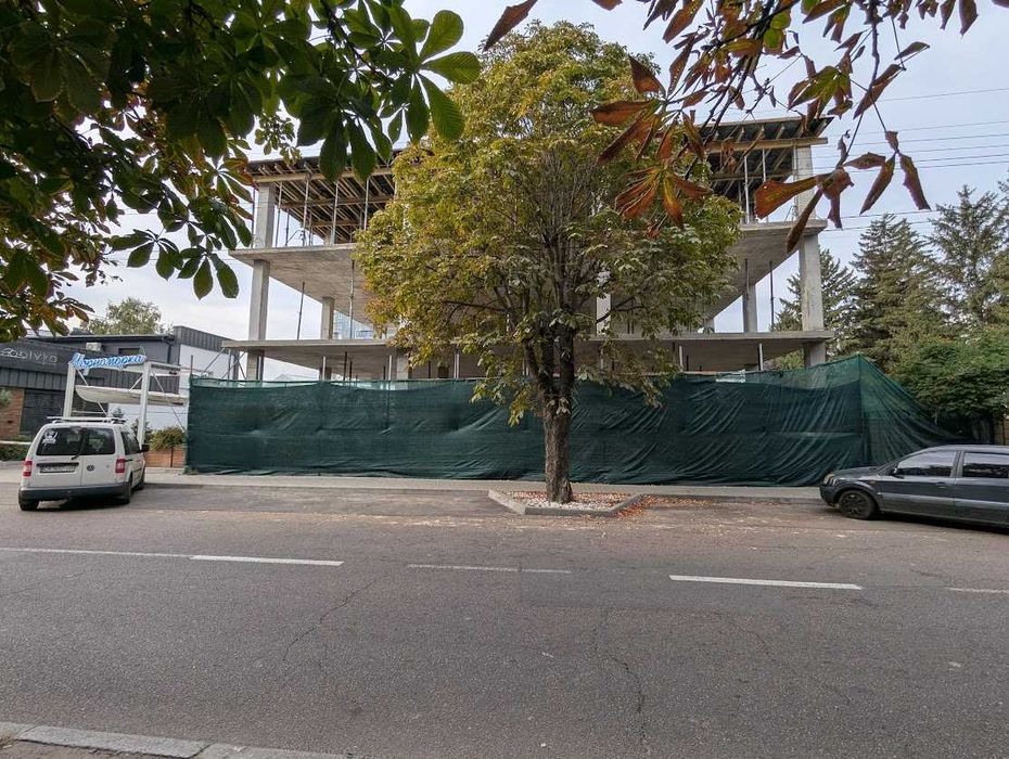 Продамо 2 поверх БЦ на бульварі Шевченка 178