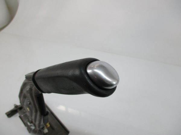 Travão de mão / parque RENAULT Megane III Grandtour (KZ0/1)
