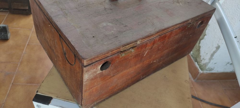 Gaiola madeira  transporte aves