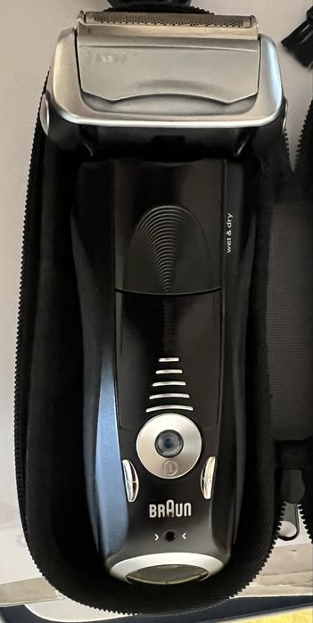 Maquina barbear Braun Series 7