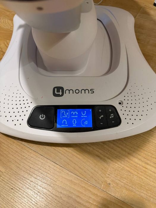 Терміново продам Заколисуючий центр 4moms MamaRoo 4.0