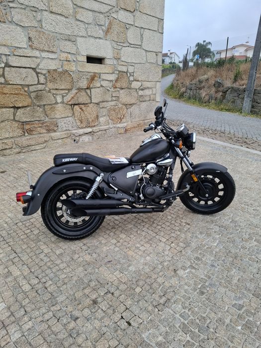 Keeway superlight 125  apenas 8000km