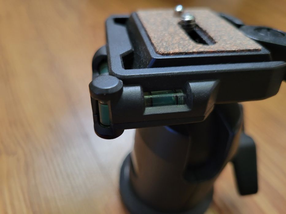 Кульова голова, штатив