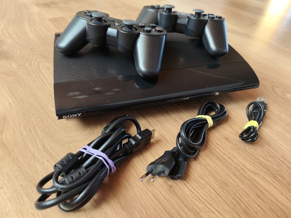 Sony PS3 500gb+40gier+2pady