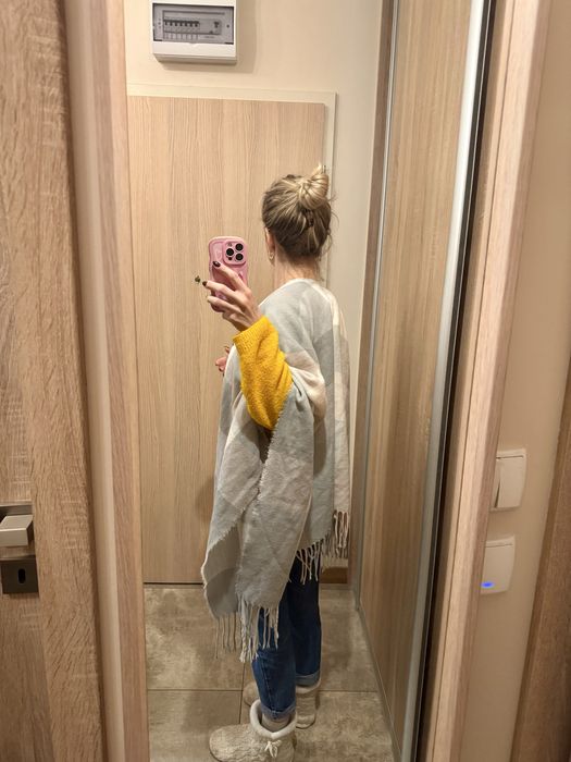 Duża chusta szal w kratę Reserved