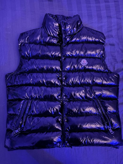 Colete Moncler Preto Brilhante – Excelente Estado