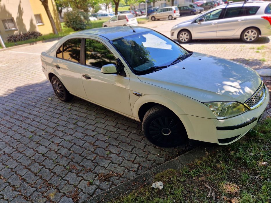 Ford mondeo em bom estado