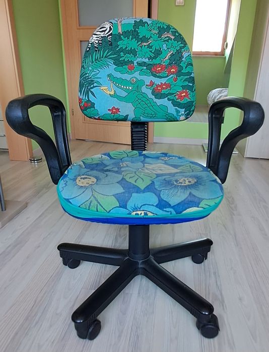 Krzesło obrotowe biurowe dla dziecka