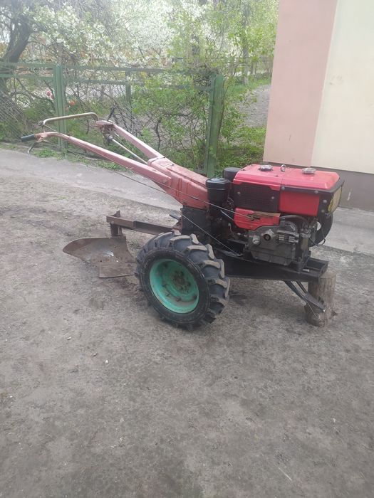 Продам мото блок 10 кс
