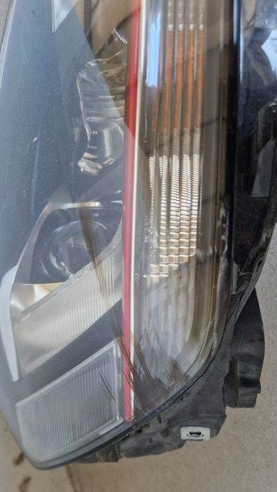 Lampa prawa golf 7 Gti Xenon