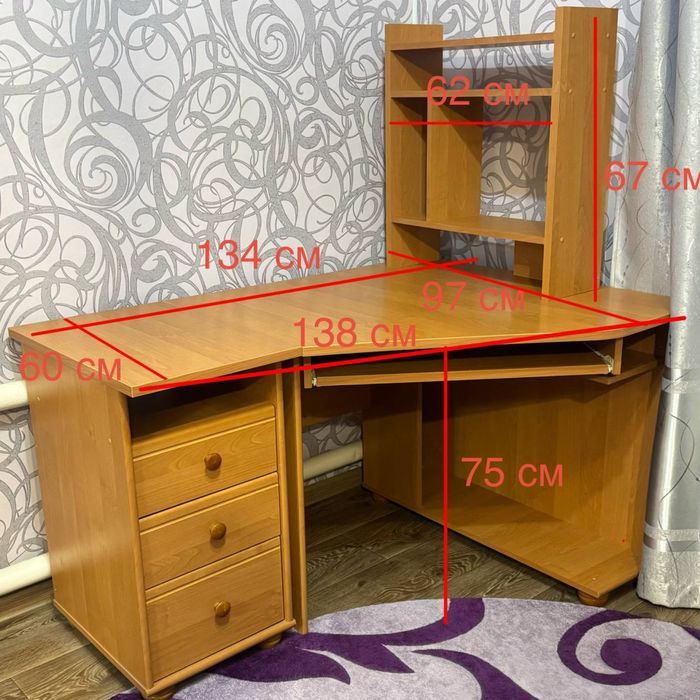 Продам угловий письмовий компʼютерний стіл