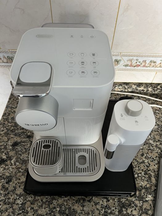 Nespresso gran latissima mais base de capsulas