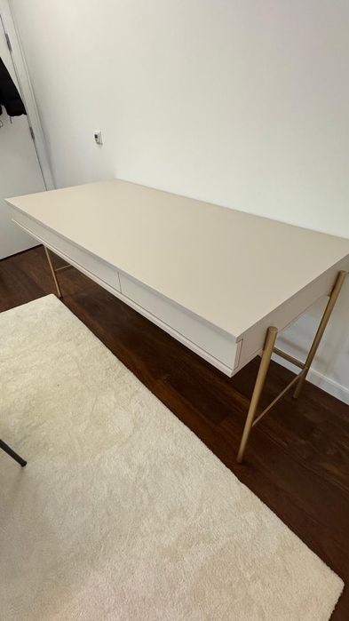 Secretária Cannes (3 meses de utilização)