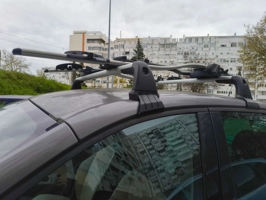 Barras de tejadilho originais Renault Scenic 2013