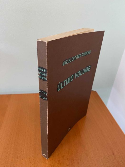 Último Volume - Miguel Esteves Cardoso