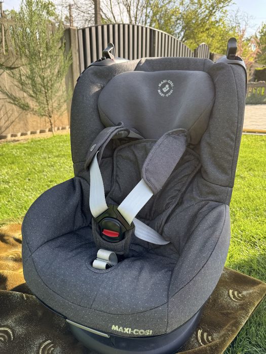 Автокрісло Махі- Cosi Tobi Authentic Graphite 9-18 KI Стан ідеальний