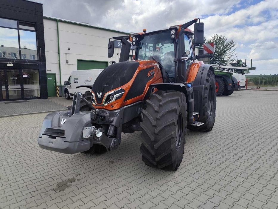 VALTRA Q285 fabrycznie nowy