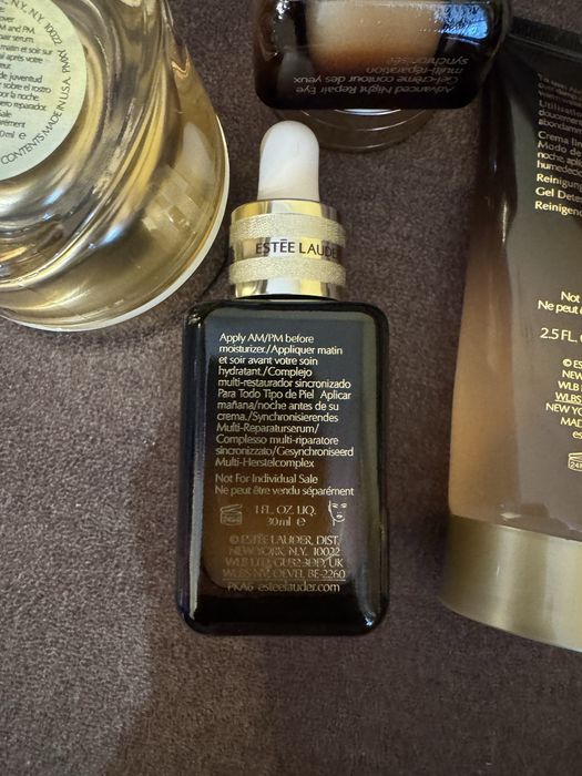 Estée Lauder duży zestaw kosmetyków pełnowymiarowch gratis paletka do oczu
