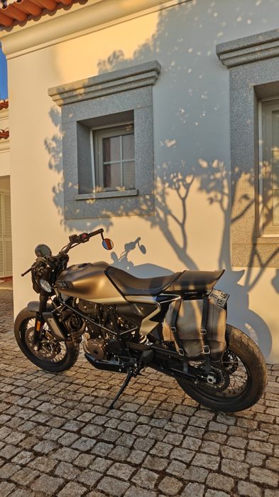 Husqvarna Svartpilen 701 Style