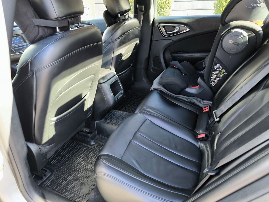 Chrysler 200 2016 VIN 1C3CCCAB0GN181169 фото оголошення 18 з 24