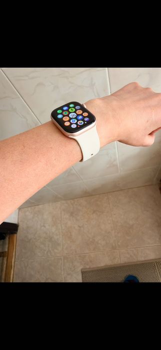 Apple Watch Series 10 (42 мм)  Rose Gold